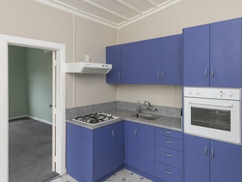 Convenient family villa with options