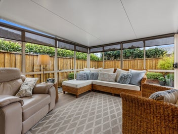 Show Stopper | Luxurious Family Home