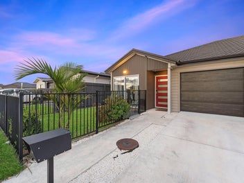 URGENT SALE - VENDORS IN AUSTRALIA!