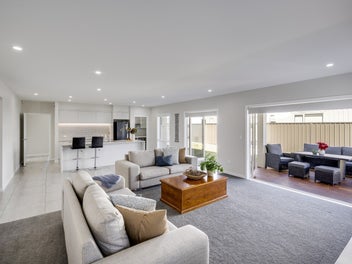 2022 build, extended family? Ideal layout