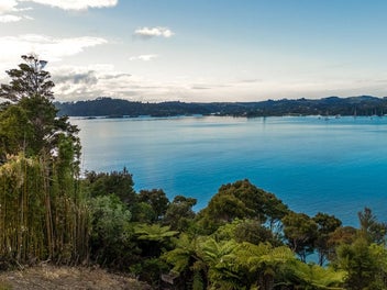 Prime Waterfront Land Opportunity