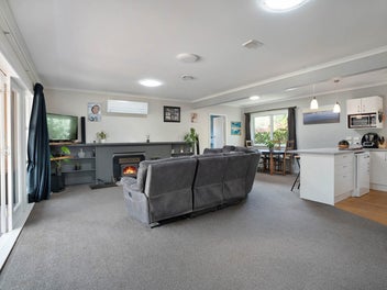 Comfort & Convenience in Takaka