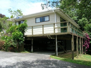 Image 1 of 20