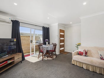 CLASSIC 2-BEDROOM UNIT in TOKOROA -- $299,000