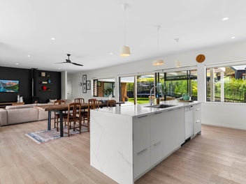 Excellence on Estuary Drive