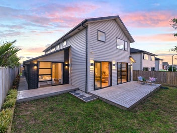 Elegant, Spacious & Perfectly Positioned!
