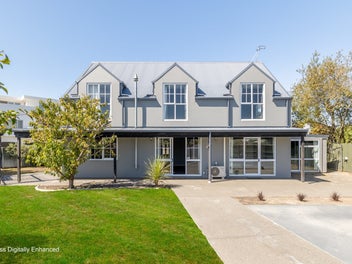 Family Living & Investment Potential in One