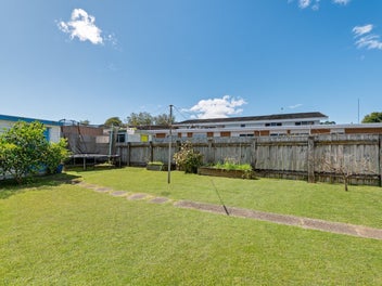 Image 1 of 15