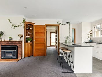 Charming Renovated Family Home!
