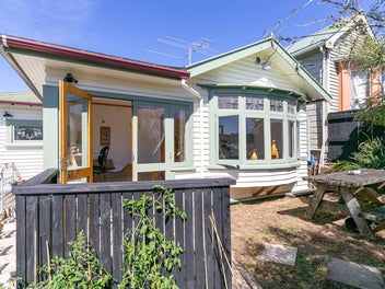 The Good Life | BEO $860,000