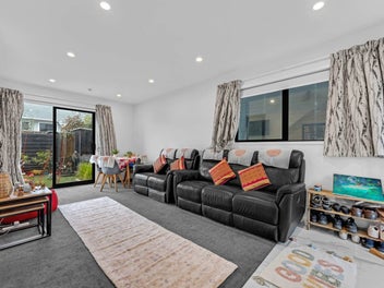 Bigger&Solid - 2-Bed 2-Bath 87m² Floor + 96m² Land