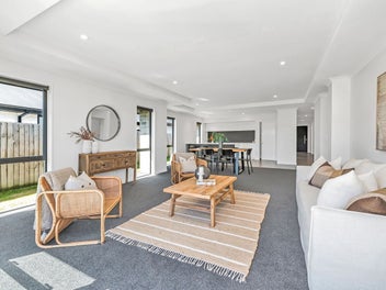 Stylish & Spacious Living in a Quiet Cul-de-Sac