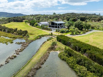 Exceptional Retreat - Major Investment Potential!
