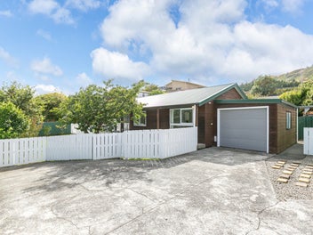 CHARMING, MODERN & LOW-MAINTENANCE