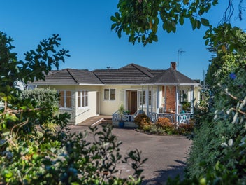 Auckland Waterfront Address - Blank Canvas