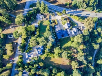 Expansive lifestyle property with unique design