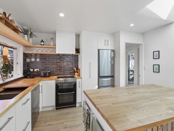 Cottage Charm in an Equestrian Retreat