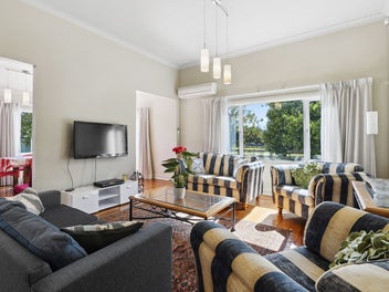 Light, space and comfort on French