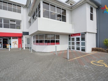 Image 1 of 20