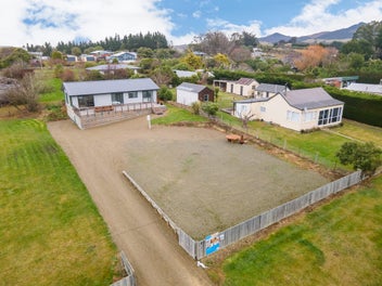 Hampden Near New Sea-side Retreat