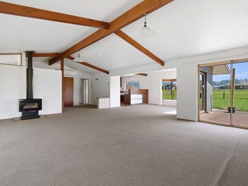 Lifestyle opportunity, family home with potential