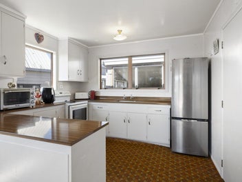 Restore and Renovate, Top Location in Pukekohe