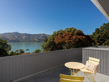 Private retreat with breathtaking Harbour views