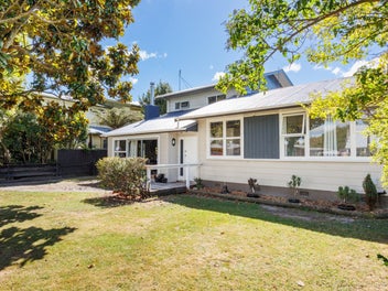 SPACIOUS 4 BEDROOM FAMILY HOME IN MILSON