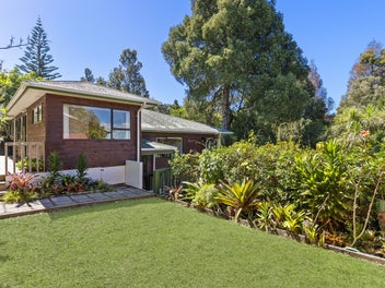 3 Bed Cedar Hideaway | Potential Plus