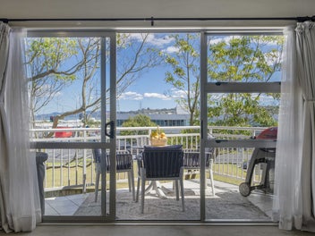 2 Bedroom, 1 Home Office in Onehunga
