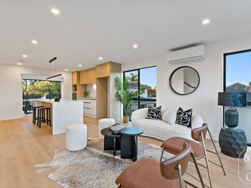 LAST CHANCE: 3 ROOMS + 2 PARKING FREEHOLD GEM!