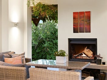 A Family Haven in A Premium Tamahere Enclave
