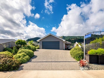 Executive Home with Extra Large Garaging!