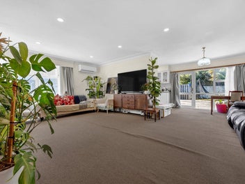 ONE HOME, ENDLESS POSSIBILITIES! IGNORE CV