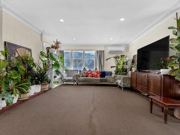 The Ultimate Family Home!