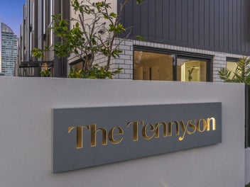 CCC & Title issued - bespoke beachside FREEHOLD