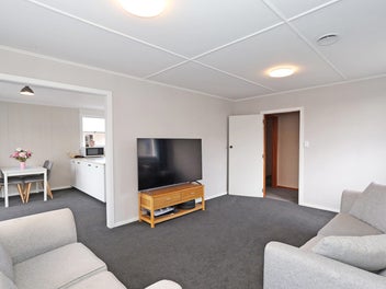 Affordable and comfortable on Centre Street!