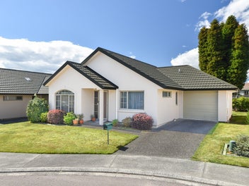 Lifestyle Villa at Lakeview