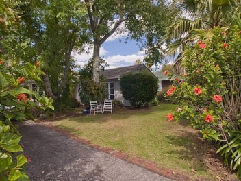 Large 4 Bedroom beauty, looking for a new owner!!