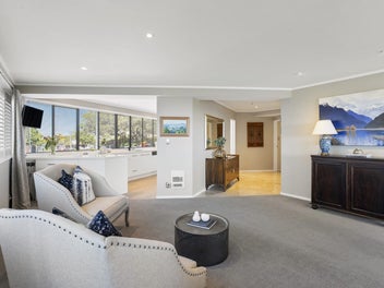 Stunning Sub-Penthouse