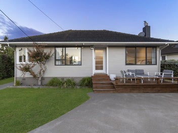 1960s Bungalow Home + Income!