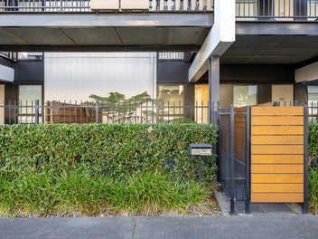 Spacious Ground Floor Gem!