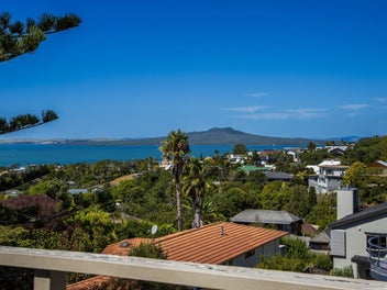 Premium location- Sea views- H & I- 812sqm