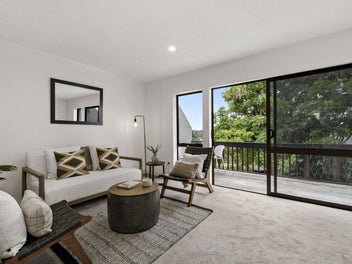 Owners want it sold - Present all offers!