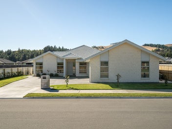 Expansive Views, Executive Living