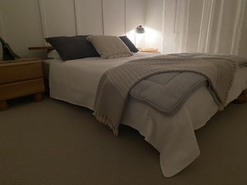 Image 1 of 7