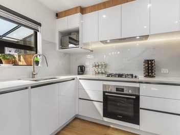 Spacious & Stylish Living in Papatoetoe
