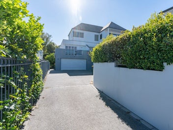 Stunning Family Home in Prime Location!