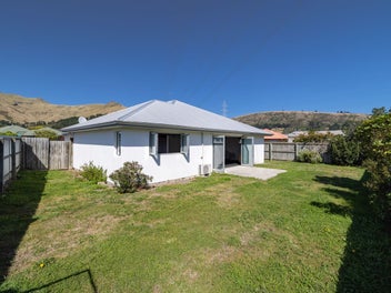 Port Hills Living - "as is" with claim assignment