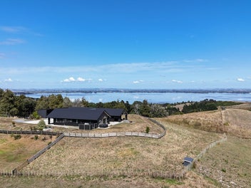 Family lifestyle, lake views